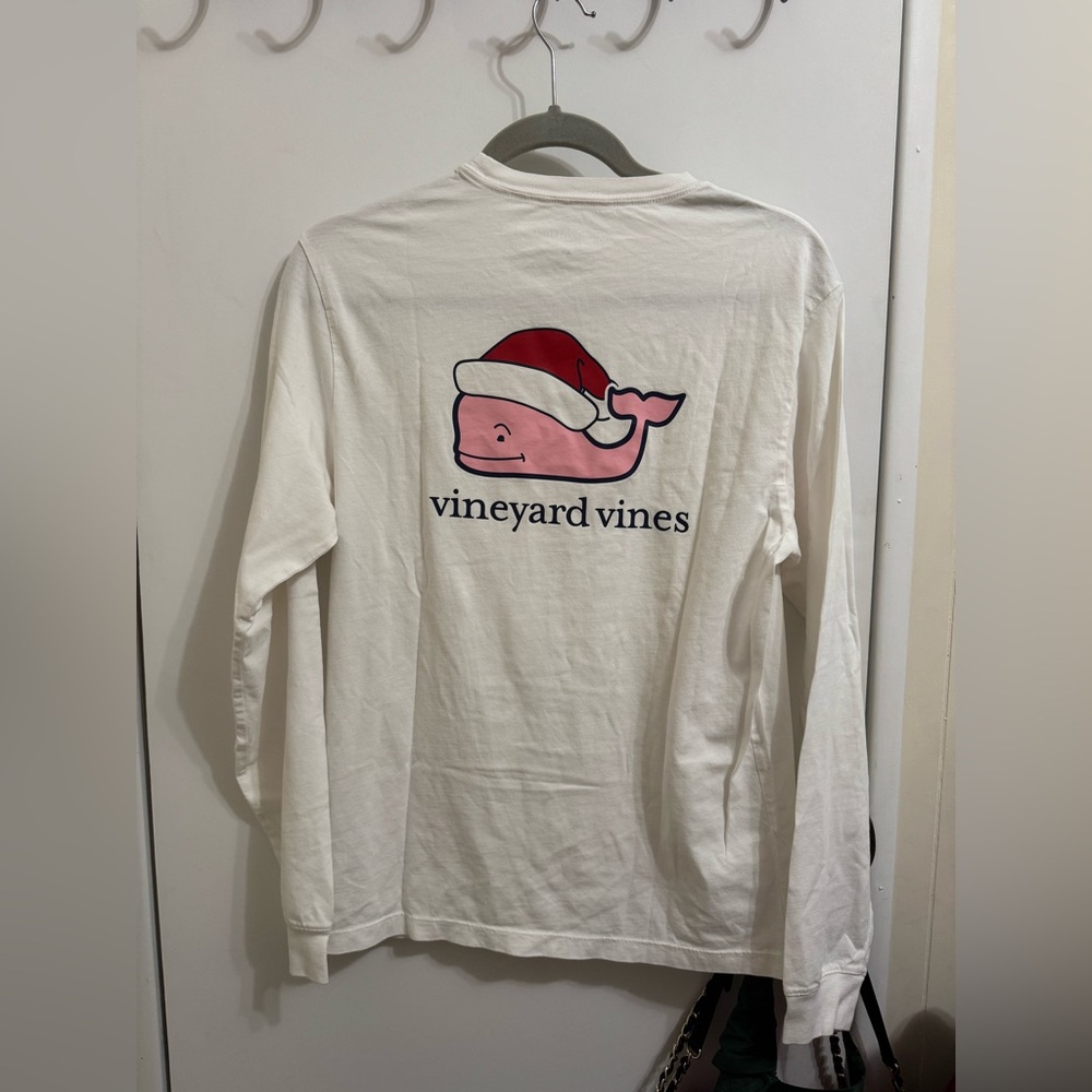 EUC Vineyard Vines Whale Christmas